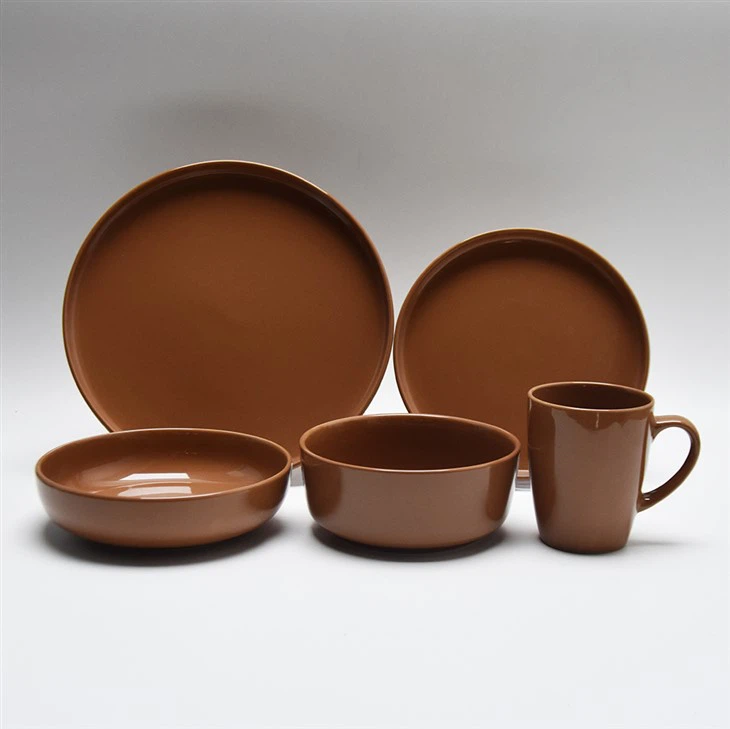Glossy Color Glazed Minimalist Ceramc Tableware Collection